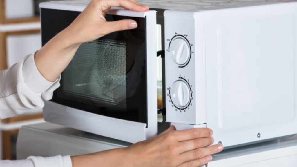 Emergency Appliance Repair Abilene, TX: Fast Fixes for Your Home 14 Microwave oven repair by trained appliance technician
